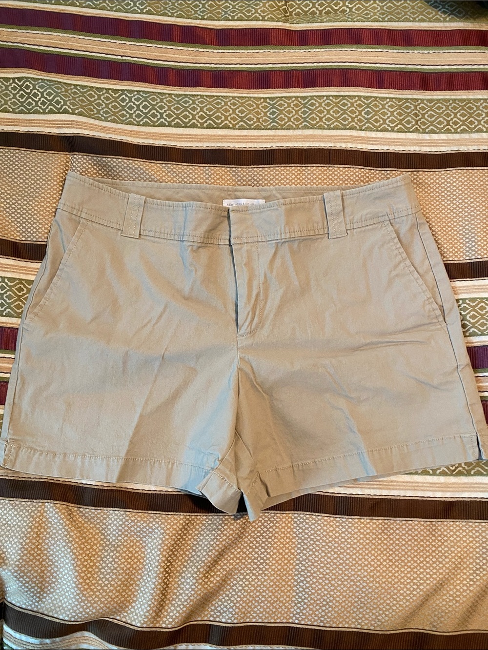 New York & Company Beige Khaki Women's Shorts